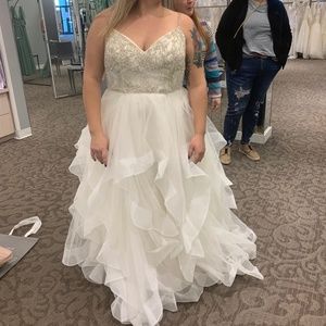 David’s Bridal New Wedding Dress